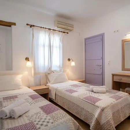 Blue Xenia Paros * Chrisi Akti (Paros)